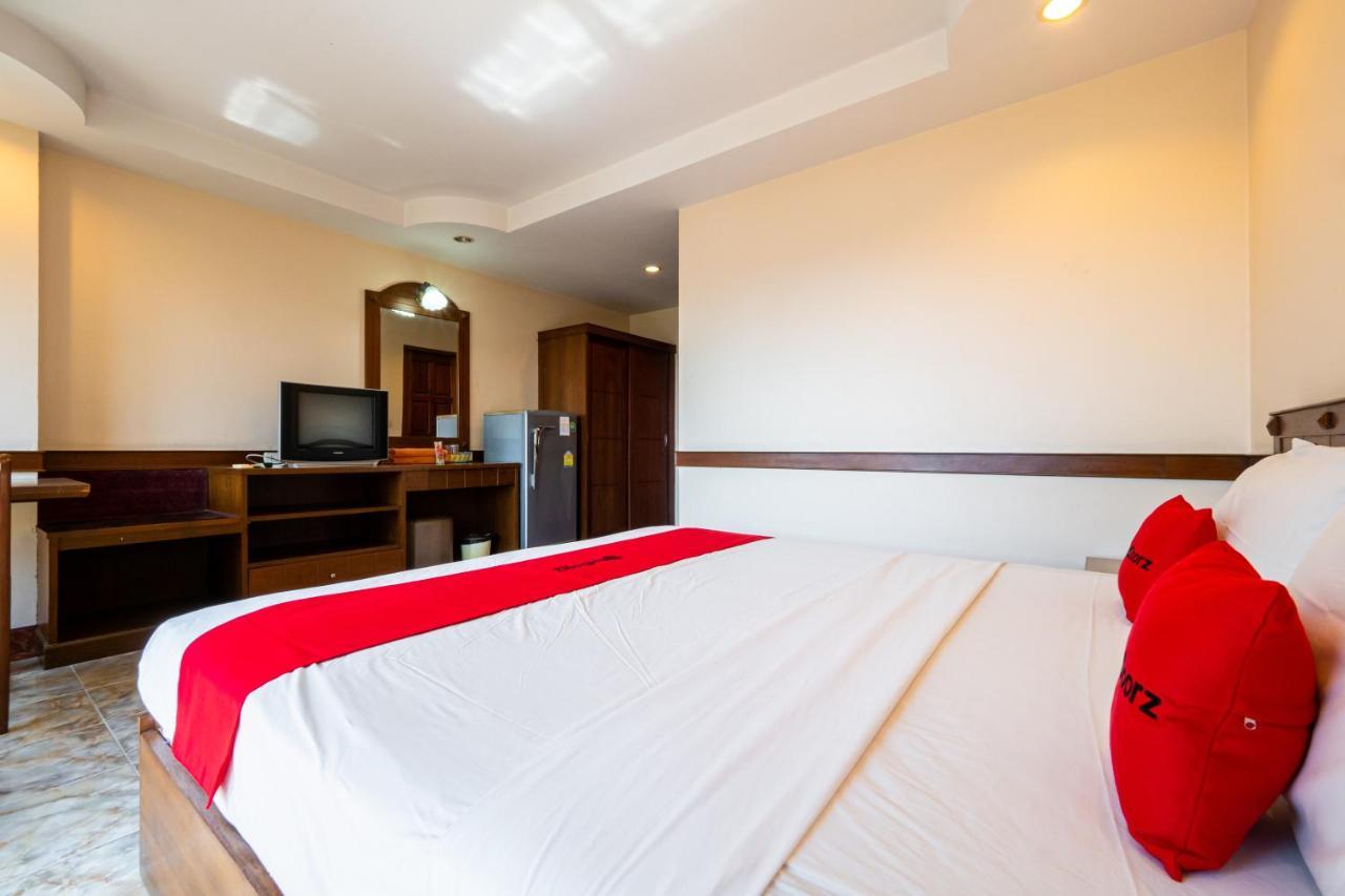 Reddoorz Navin Mansion 3 Pattaya Hotell Eksteriør bilde