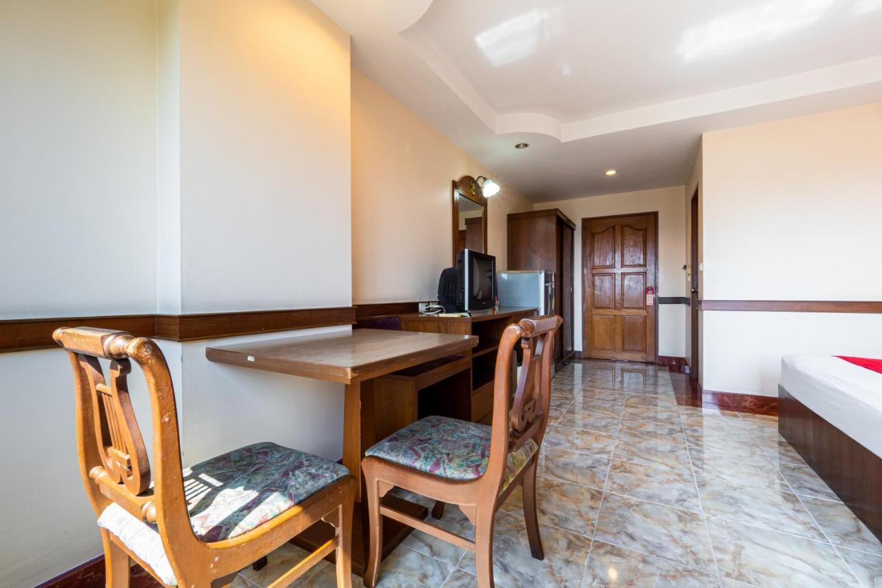 Reddoorz Navin Mansion 3 Pattaya Hotell Eksteriør bilde