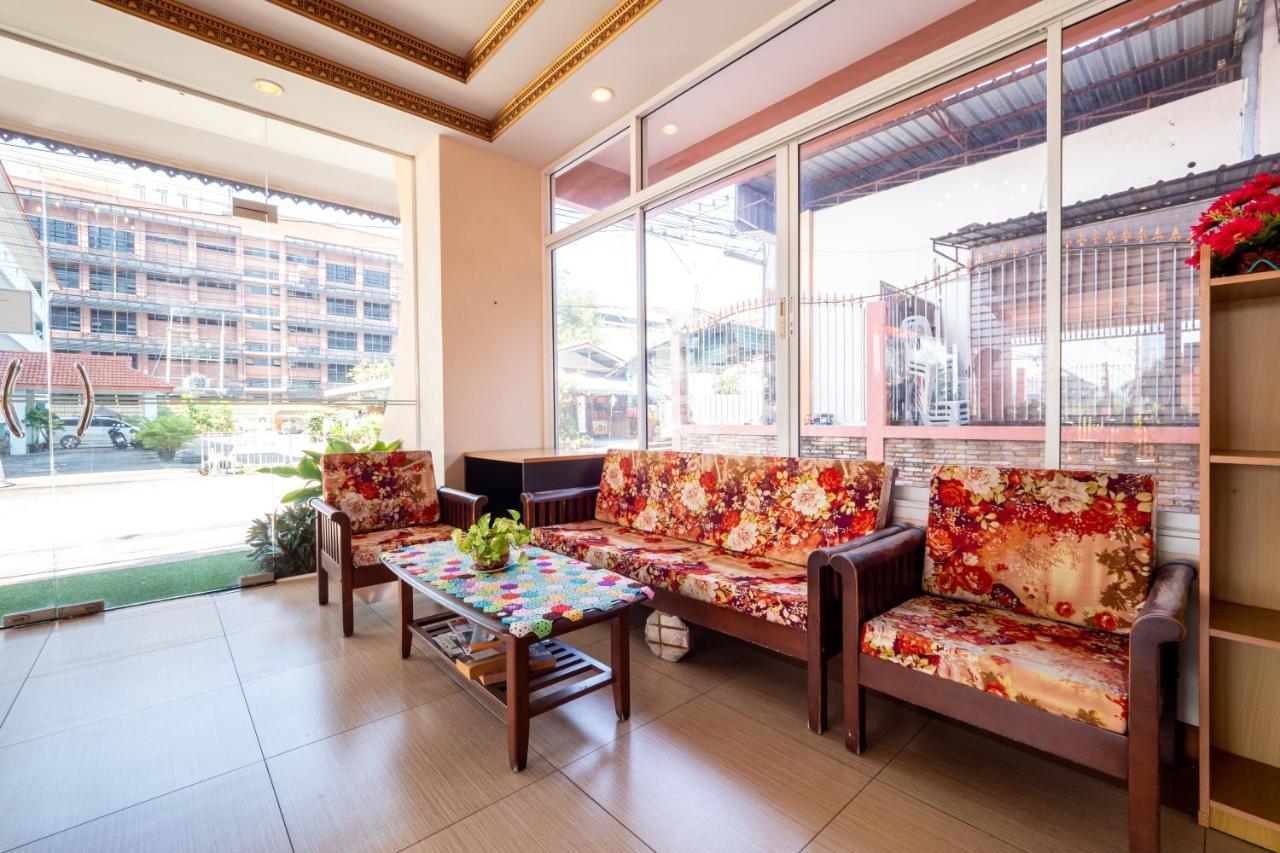 Reddoorz Navin Mansion 3 Pattaya Hotell Eksteriør bilde