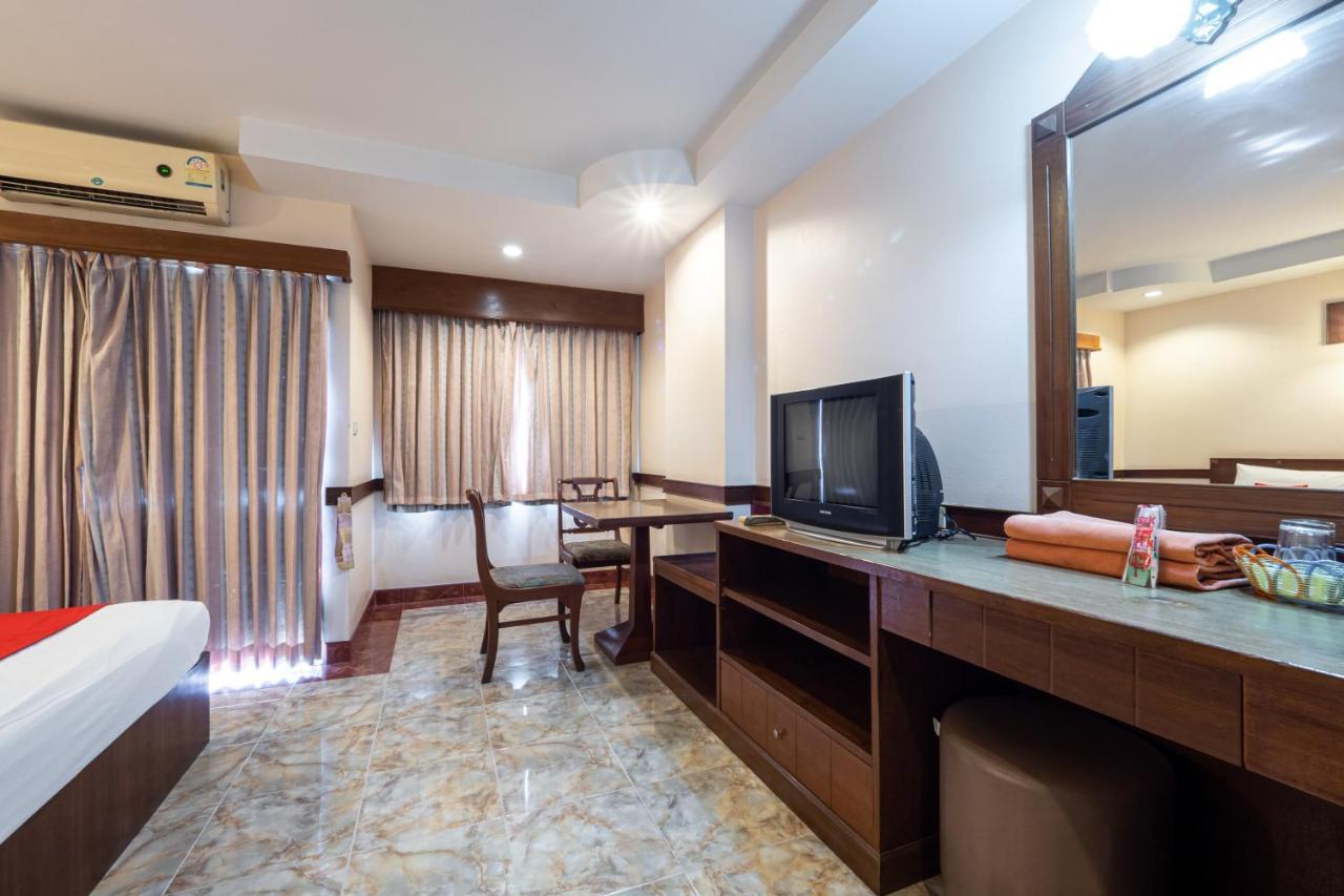 Reddoorz Navin Mansion 3 Pattaya Hotell Eksteriør bilde