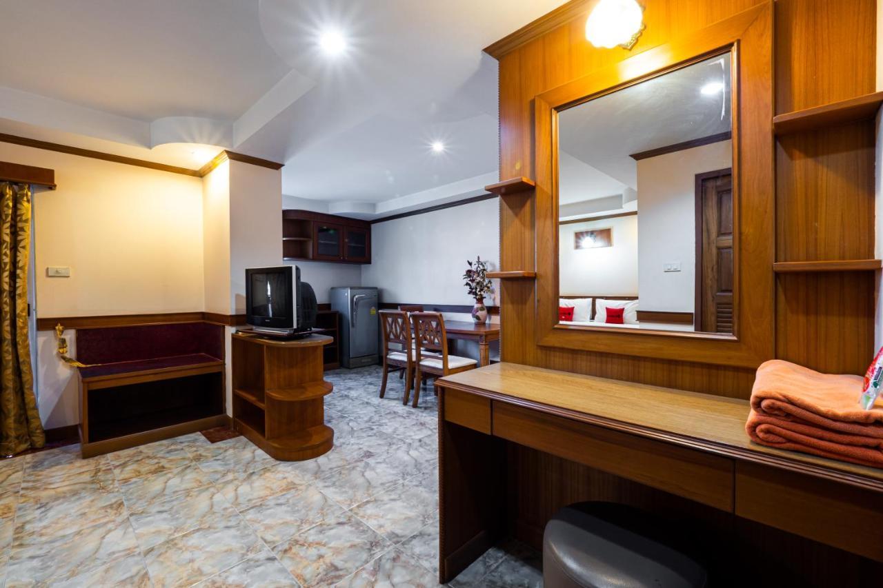 Reddoorz Navin Mansion 3 Pattaya Hotell Eksteriør bilde