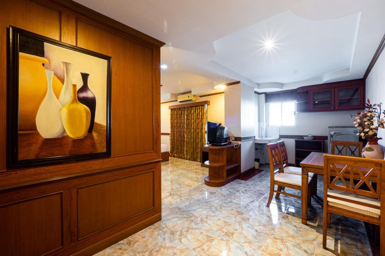 Reddoorz Navin Mansion 3 Pattaya Hotell Eksteriør bilde